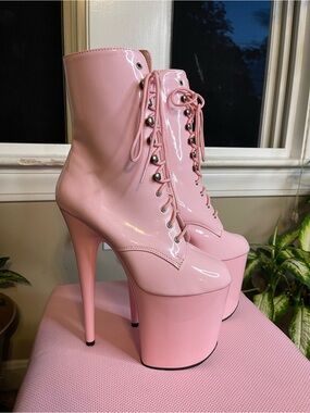 Baby pink Flamingo 1020 size 9
